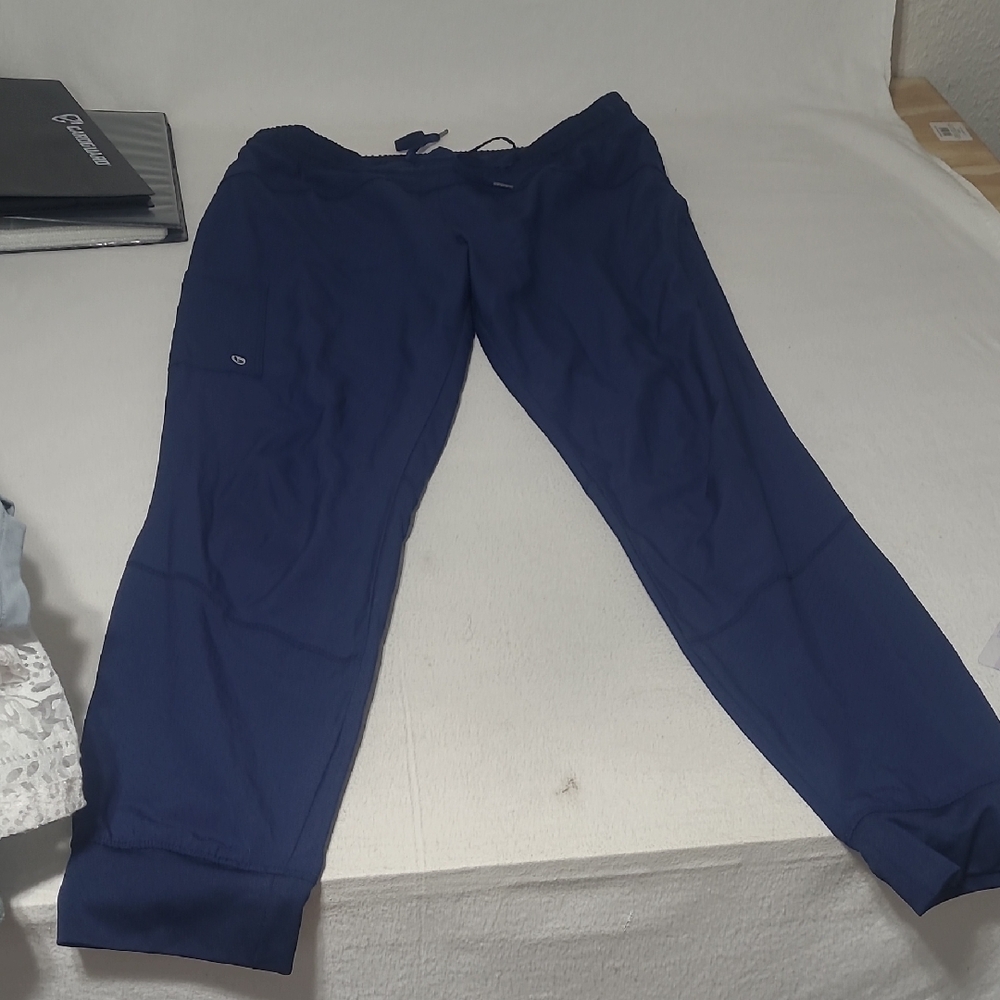 Barco Uniforms Scrubs Navy Joggers- L
